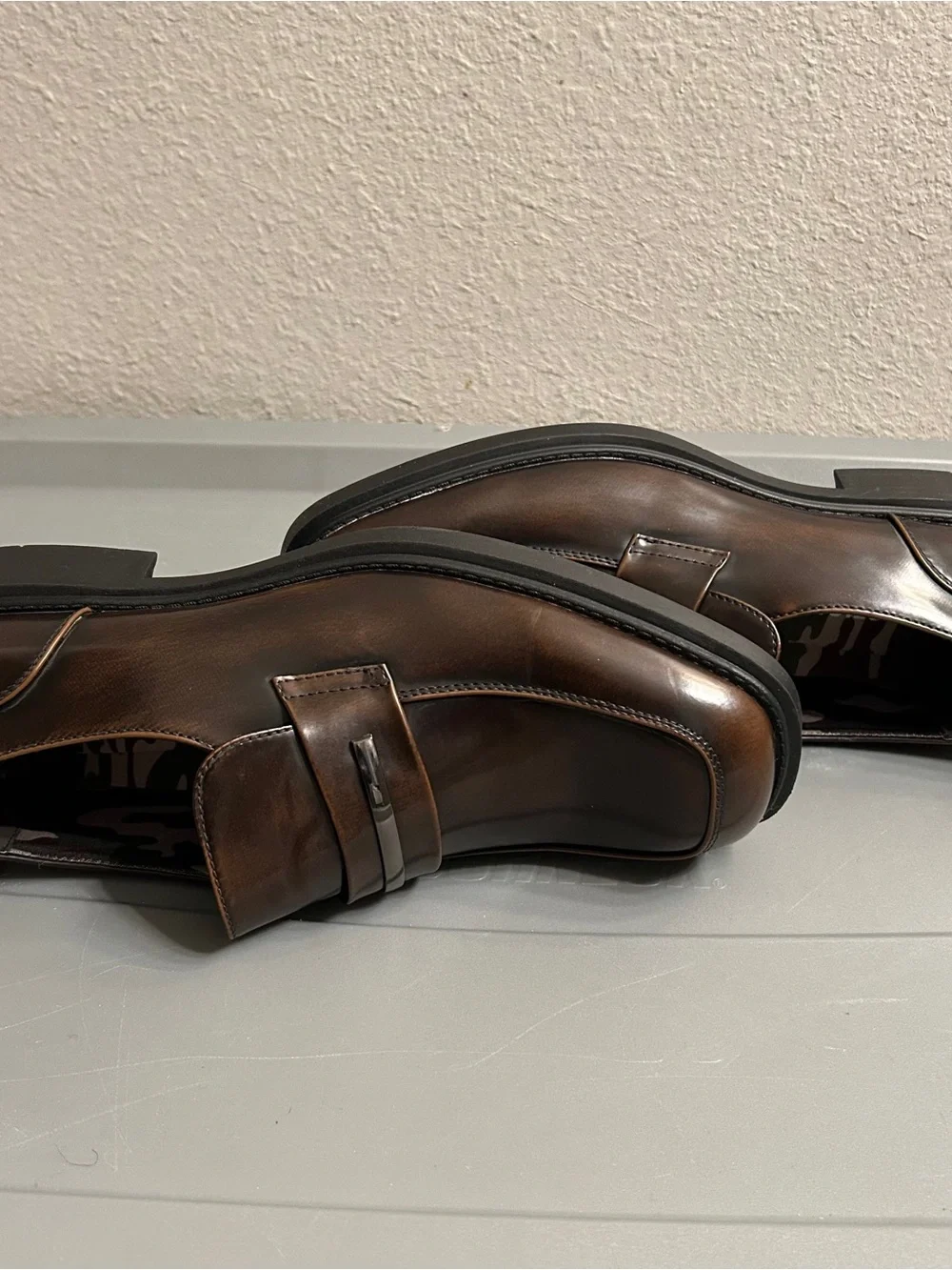 Kenneth Cole Reaction polished brown